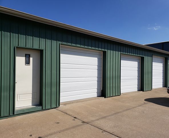 2106 Industrial Rd, Kirksville, MO 63501